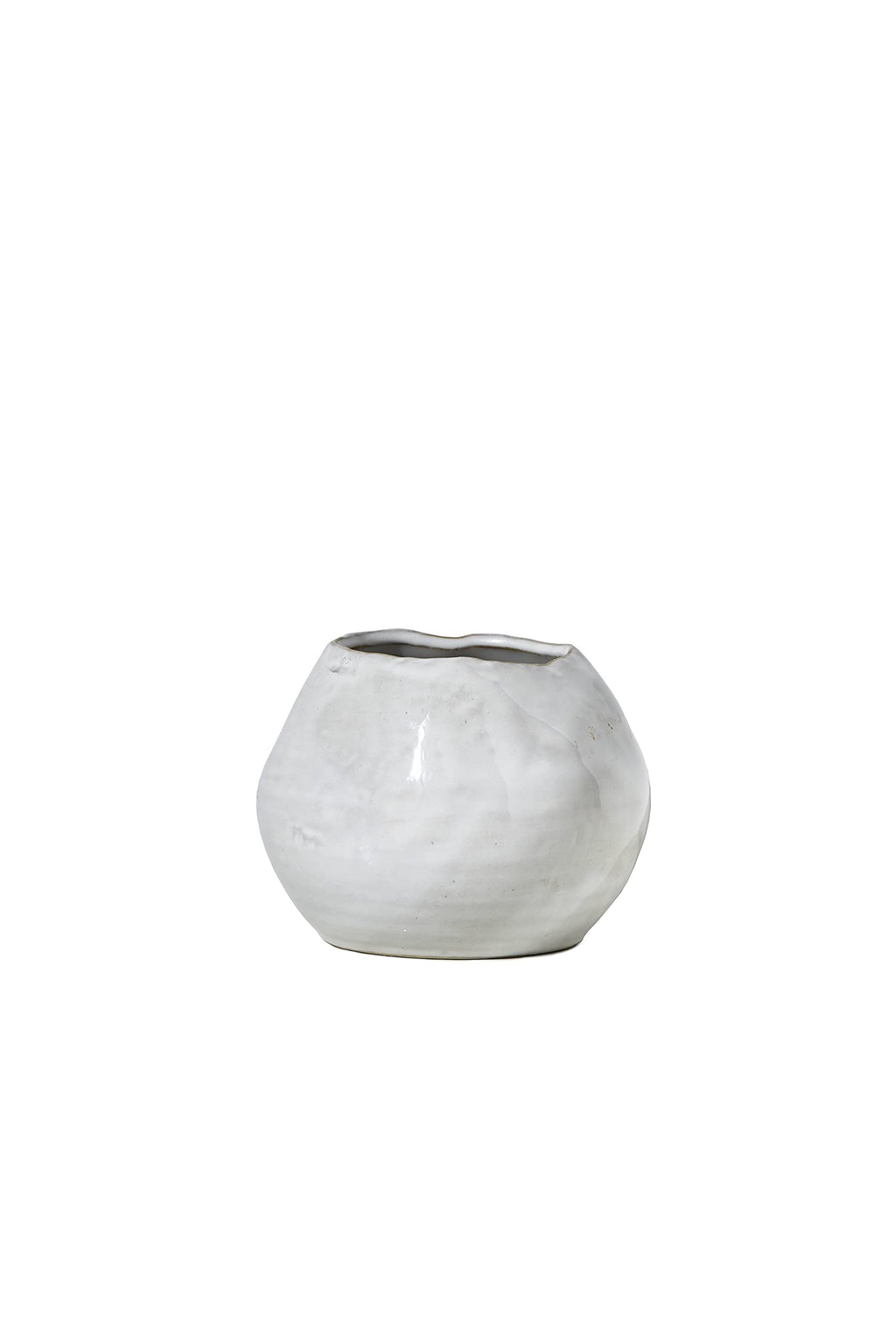 Serene Spaces Living Small Free-Form Edge Glazed Ceramic Bowl, Centerpiece for Vintage Weddings, Events, Measures 6" Long, 5.5" Wide, 2.75" Tall