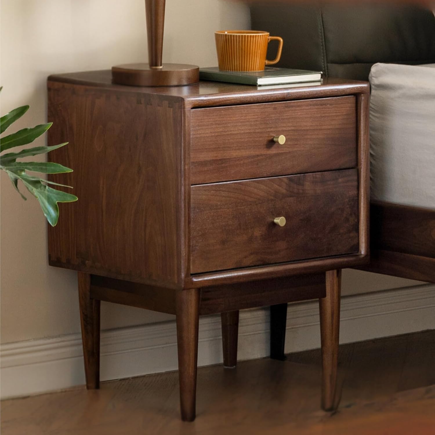GVAwood Solid Wood Nightstand, Walnut Finish Bedside Table, Real Wood Side Table for Bedroom, Modern Compact Night Stand with Storage, Mid Century End Table Furniture, 15.7 x 13.8 x 19.7 Inch