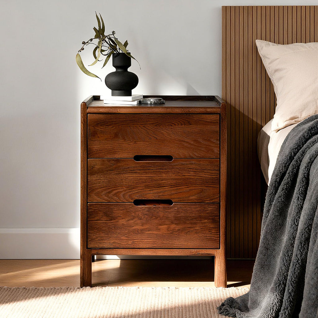 Nightstand, Solid Wood Small End Table w/3 Drawers, Modern Bedside Tables, Mid Century Night Stand, Bed Side Table, 15.75" W x 13.78" D x 21.65" H (Natural)
